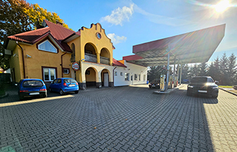 Stacja Paliw Lipiny